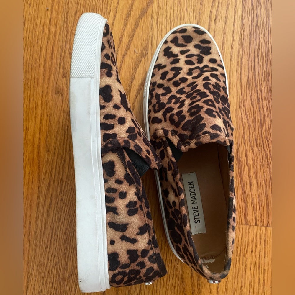Steve Madden cheetah print shoes size 8.5
